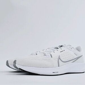 7.5W Nike Air Zoom Pegasus 40 Shoes